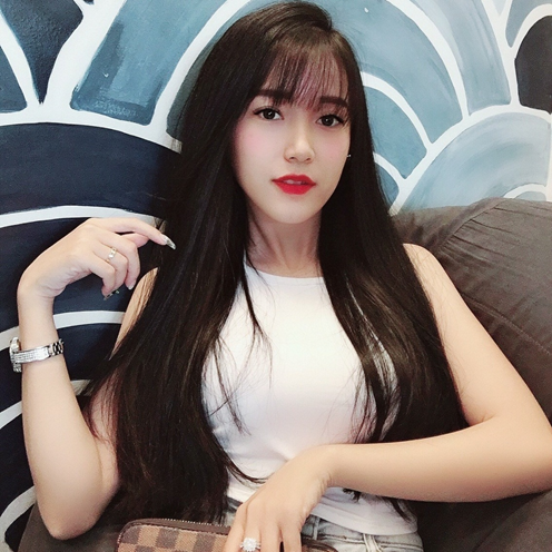 Huỳnh Anh Thư- 9x trẻ thành công với kinh doanh nước hoa mini